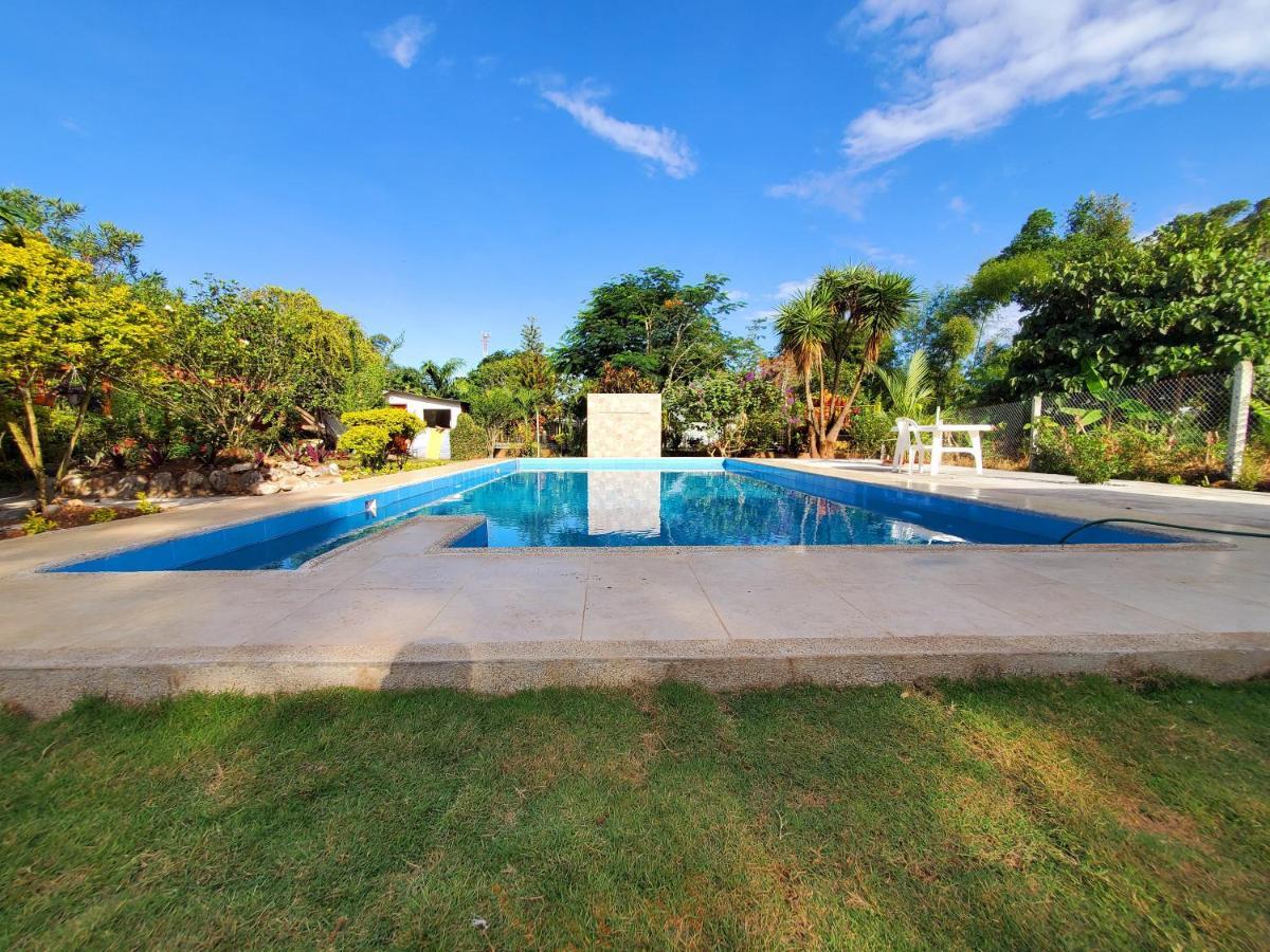 Casa Blanca Hortencia Sucua Exterior photo
